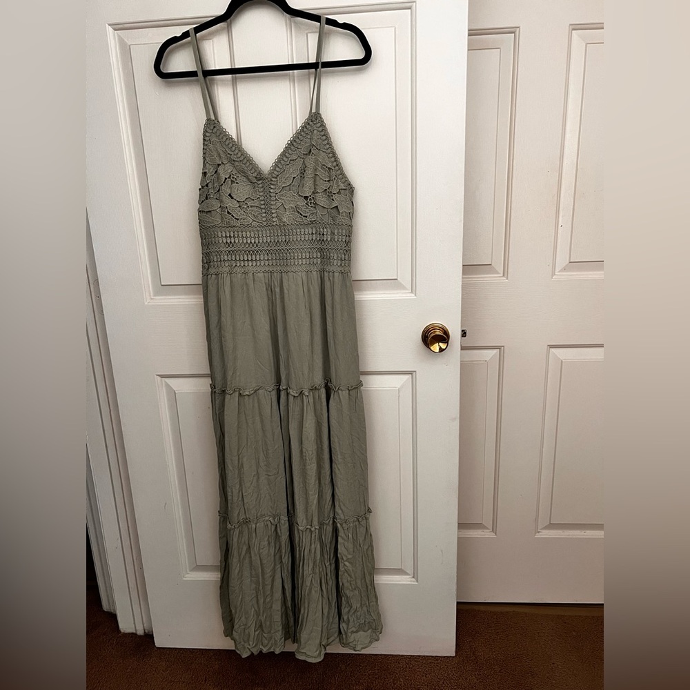 NET Ultra Flirt Olive Lace Maxi Dress